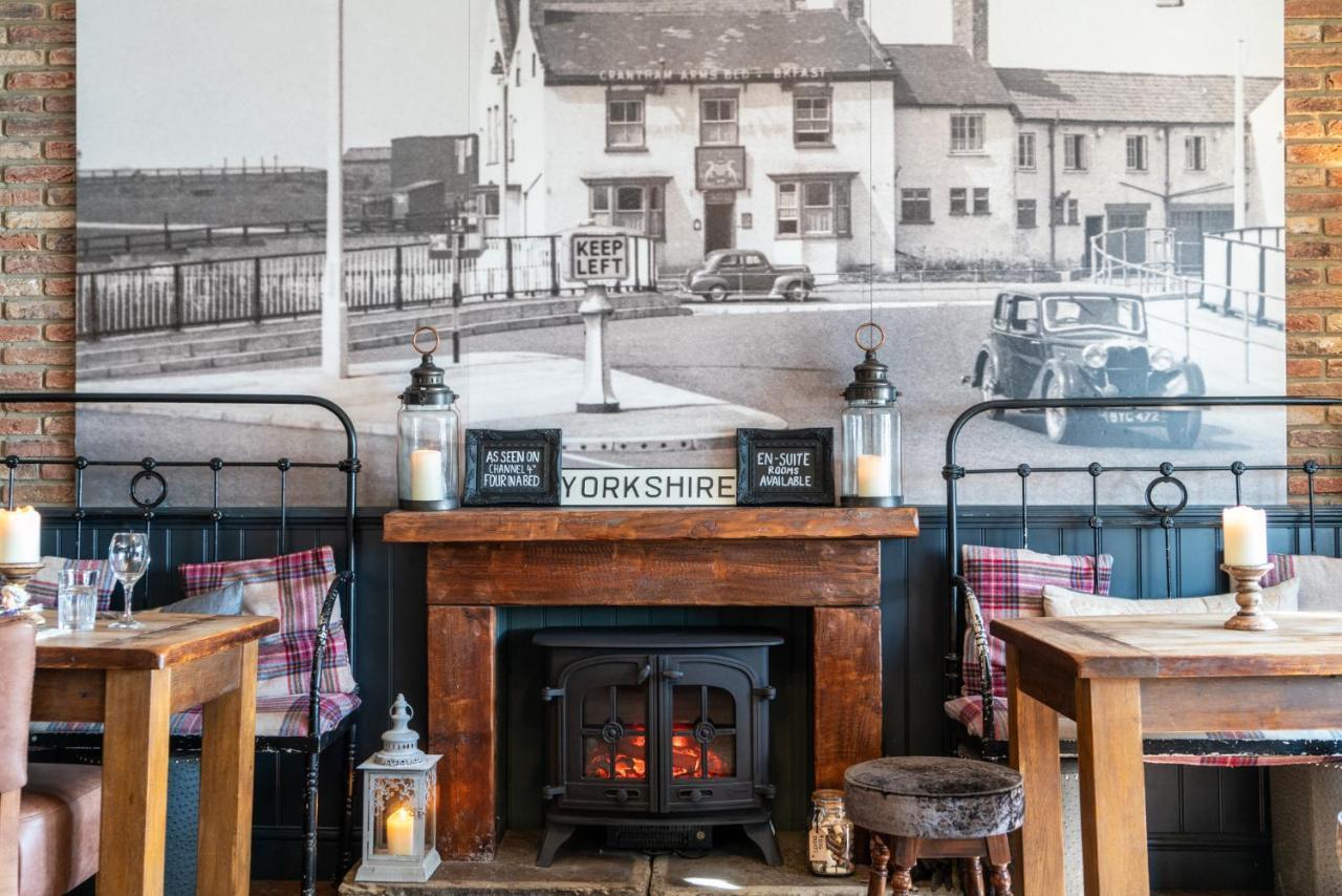 ホテル Grantham Arms ボローブリッジ エクステリア 写真